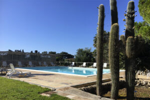piscina scoperta dell'agriturismo Pozzo di Mazza di Siracusa