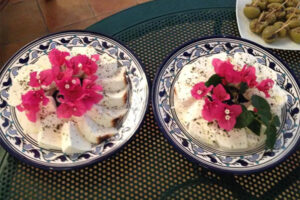 piatti con ricotta e olive servite all'agriturismo Pozzo di Mazza di Siracusa
