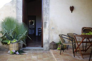 veranda della camera dell'agriturismo Pozzo di Mazza di Siracusa